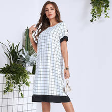 Женское свободное клетчатое платье с коротким рукавом и круглым вырезом 2024 - купить недорого
