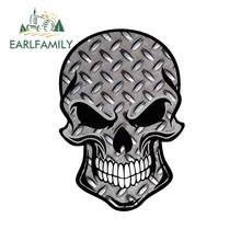 EARLFAMILY 13 см x 9,2 см Готический Байкерский череп с 3D металлической шахматной пластиной, мотив, внешняя Виниловая наклейка для автомобиля 2024 - купить недорого