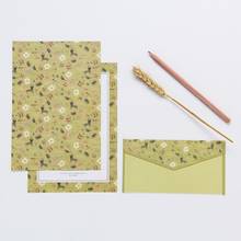 Творческий красивый бумажный конверт с буквами цветочный набор милых мультяшных надписей маленькие свежие подарки M17F 2024 - купить недорого