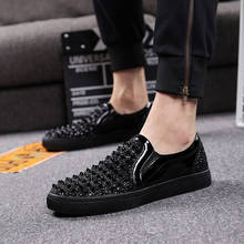 Zapatos de verano antideslizantes para hombre, mocasines con remaches, punk, con plataforma plana, color negro 2024 - compra barato