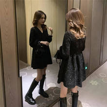 Vestido corto Retro de talla grande para mujer, vestido Sexy de primavera, nueva versión coreana, vestido negro delgado con cintura y cuello en V, Vestido de manga larga 2024 - compra barato