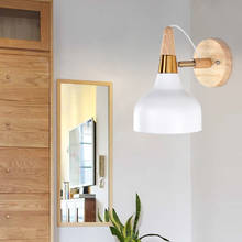Lámpara de pared nórdica para restaurante, luz de pared de madera maciza de Macaron E27, arte moderno danés, luz ajustable de una sola cabeza para cabecera de dormitorio 2024 - compra barato