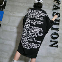 Летняя футболка ярких цветов 2020 женское платье с буквенным принтом в Корейском стиле большого размера свободное платье с рукавами «летучая мышь» и круглым вырезом kleider damen Z296 2024 - купить недорого