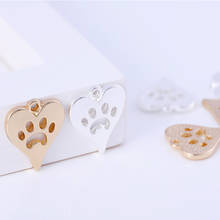 Colgante de joyería para perro y mascota, colgante con forma de huella, collar artesanal encontrado el encanto de la fabricación de joyas en forma de corazón de metal 2024 - compra barato