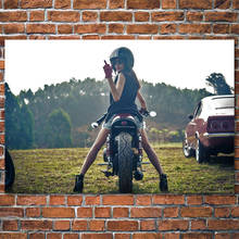 Мотоцикл модель длинные ноги шлем для девочки настенные художественные плакаты и принты холст живопись для декора комнаты 2024 - купить недорого