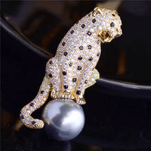 Novo animal leopardo cristal pérola broches para mulheres moda ouro prata cor cúbico zironia broches pinos jóias acessório 2024 - compre barato