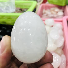 Ovo de cristal branco natural com base de madeira, pedra natural e bola de cristal de quartzo, chakra de cura, decoração de bola reiki 2024 - compre barato