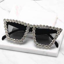 Gafas de sol de estilo ojo de gato para mujer, anteojos de sol femeninos de estilo Vintage, coloridos con diamantes de imitación, Marco grande de lujo, con UV400, 2020 2024 - compra barato