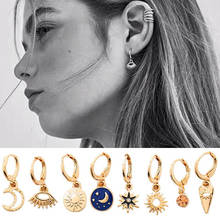 Pendientes colgantes de sol y luna para mujer, aretes de aro con dijes geométricos dorados, regalo de joyería 2021 2024 - compra barato