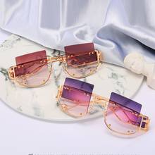 2020 женские солнцезащитные очки большого размера с полыми линзами квадратные брендовые Дизайнерские мужские солнцезащитные очки с градиентной большой оправой солнцезащитные очки для женщин UV400 2024 - купить недорого