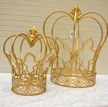 2pcs King and queen of the living room decoration golden crown European iron wedding ornaments Home Furnishing decorations 2024 - buy cheap