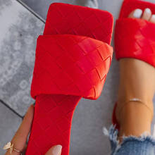 2021 Женская сумочка с квадратный носок тапочки женская повседневная обувь на плоской подошве, женские летние пляжные шлепанцы без задника с открытыми пальцами удобная женская обувь размера плюс 2024 - купить недорого