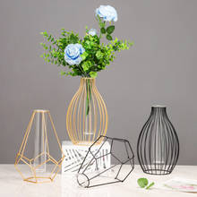 Скандинавская простая железная Геометрическая ваза, домашнее настольное украшение, зеленые розы, цветочные вазы для украшения, аксессуары для ванной комнаты 2024 - купить недорого
