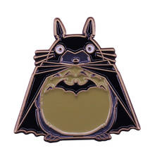 Totoro Dark Knight con capa negra pin encarnation of justice 2024 - compra barato