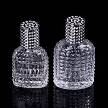 Novo estilo de garrafa de perfume de vidro portátil com abacaxi vazia com spray com atomizador, garrafas recarregáveis de 30ml 50ml 2024 - compre barato