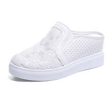 Zapatos informales de malla para mujer, zapatillas de plataforma plana con cuña y aumento de altura de 7CM, Agujero hueco, transpirables, 2019 2024 - compra barato