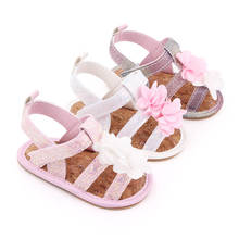 Сандалии для новорожденных, модная мягкая резиновая обувь для новорожденных, обувь для начинающих ходить принцесс, цветок, летняя обувь, 1 год 2024 - купить недорого