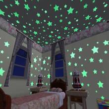 * 100 шт. 3D звезды светится в темноте светящиеся наклейки на стену для детской комнаты гостиной настенные наклейки украшение дома плакат 2024 - купить недорого