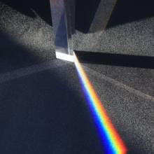 Prisma de vidro triangular de arco-íris, 40x40x180mm, experimento científico, prisma de vidro óptico para crianças para ver a fração de luz 2024 - compre barato