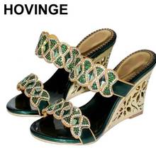 Hovinge feminino 2019 verão novas cunhas de salto alto strass flores moda chinelos fretwork calcanhar 2024 - compre barato