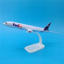 20cm 1:300 escala b777 fedex avião de carga companhias aéreas aviões avião aeronaves diecast liga modelo brinquedo coletivo crianças brinquedos 2024 - compre barato