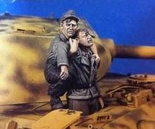 1:35 scale die-cast resin World War II German tank soldiers 2 character scenes need to be assembled and colored by themselves 2024 - buy cheap