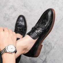 Sapatos de couro tipo mocassim masculino, calçados vintage casuais para homens, estilo britânico, plus size 38-47 2024 - compre barato