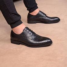 Zapatos con cordones de punta redonda para hombre, calzado de trabajo de cuero genuino, a la moda, otoño e invierno, 2020 2024 - compra barato