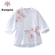 2021 verão camisas femininas solto com decote em v bonito bordado floral blusa das senhoras lanterna manga cor branca feminino tops kn171 2024 - compre barato