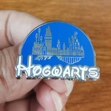 Escola mágica esmalte pino wizarding world distintivo aqui você pode ganhar a bruxaria e fazer um monte de verdadeiro amigo. 2024 - compre barato