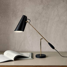 Macaron candeeiro de mesa luzes de mesa para sala de estar quarto moderno estudo escritório led E27 ferro lâmpada de cabeceira 2024 - compre barato
