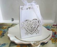 Caja de decoración para fiestas, recuerdo de boda con corte láser de corazón de amor en blanco y rosa para caja dulce para boda y dulces, regalo, 50 unids/lote 2024 - compra barato