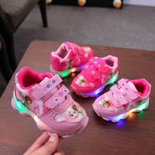 Primeiros passos com luz led, sapatos clássicos fofos da moda para meninas, bebês com luz de led, princesa, tênis infantis 2024 - compre barato