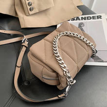 Роскошная дизайнерская сумочка, Женская мини сумка через плечо, сумка в стиле ранец, нейлоновые маленькие сумки через плечо для женщин, металлические клатчи на цепочке 2021 2024 - купить недорого