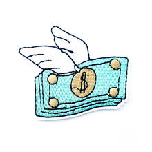 Flying Money-insignia de ropa DIY, aplique con parche bordado, planchado de ropa, parches de artículos decorativos, 5,5x6,5 cm 2024 - compra barato