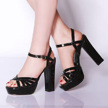 Sandalias con plataforma para mujer, zapatos de tacón de bloque, color negro y plateado, para fiesta, estilo Gladiador, novedad de verano, 2021 2024 - compra barato
