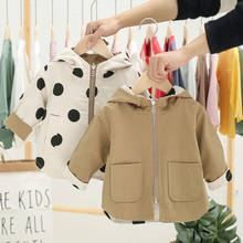 Демисезонная Повседневная куртка для девочек, верхняя одежда с капюшоном по бокам, модная ветровка, детская одежда, милое пальто для девочек 2024 - купить недорого