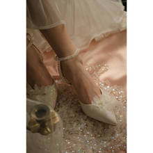 Sandalias de tacón bajo para mujer, zapatos puntiagudos originales con lentejuelas y flores de cristal, para boda, novia, vestido de banquete 2024 - compra barato