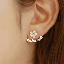 2018 Fashion Jewelry Cute Cherry Blossoms Flower Stud Earrings For Women Several Peach Blossoms Earrings Graceful 2024 - buy cheap