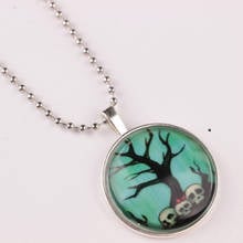 2019 New Personality Exaggeration Round Luminous Pendant Necklace Women Men Glow In The Dark Necklace Fashion Halloween Jewelry 2024 - buy cheap