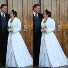 Свадебная куртка с длинным рукавом из искусственного меха, вечерняя накидка из атласной ткани с искусственным мехом для невесты 2024 - купить недорого
