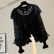 Женская трикотажная рубашка, кружевная, с оборками, с прозрачными рукавами-фонариками, воротником-стойкой и бантом 2024 - купить недорого