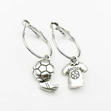 Pendientes con forma de abanico para hombre y mujer, joyería con forma de Jersey de fútbol, Pendientes colgantes de aro pequeño, regalo de recuerdo de Copa del Mundo, accesorios de moda 2024 - compra barato