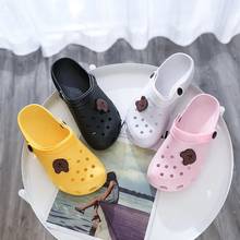 Sandálias femininas de verão, chinelos com buracos, sapatos de jardim, respirável, sapatos de praia antiderrapante, sapatos de enfermeira, tamanho grande 36-41 2024 - compre barato