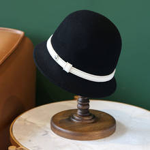 Топ Элегантный черный серый Женская шляпа теплая Дамская шерстяная шляпа Дамская фетровая Панама зимняя шапка классический пояс церковная шляпа 2024 - купить недорого