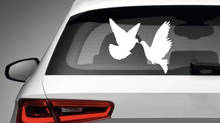 Casamento um par de pombos voadores no carro adesivo para carro traseiro pára-brisa decoração arte mural fa303 2024 - compre barato