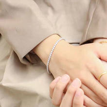 SRCOI-pulsera de circonia cúbica para mujer, brazalete de cristal blanco a la moda, con abalorio Simple, accesorios de joyería elegantes 2024 - compra barato