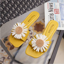 2020 New Women Sandals Small Daisy Flat With Beach Anti-Skid Summer Women Sandals & Slippers Fashion Flowers Wear Female Sandals 2024 - buy cheap