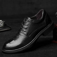 Zapatos de cuero de marca de lujo para hombre, calzado negro puntiagudo, transpirable, Formal, básico, para boda, moda, talla grande 2023 - compra barato