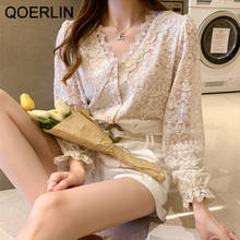 Qoerlin camisa manga comprida feminina, camiseta com gancho flor cavado para primavera, 2021 estilo coreano, blusa de renda com botões 2024 - compre barato